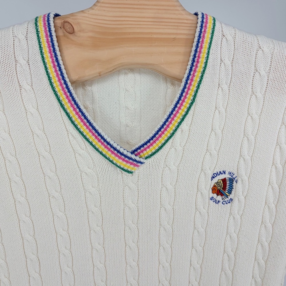 Aurea Sweater L Cream Cable Knit V-Neck Rainbow Trim Indian Hills Golf Club